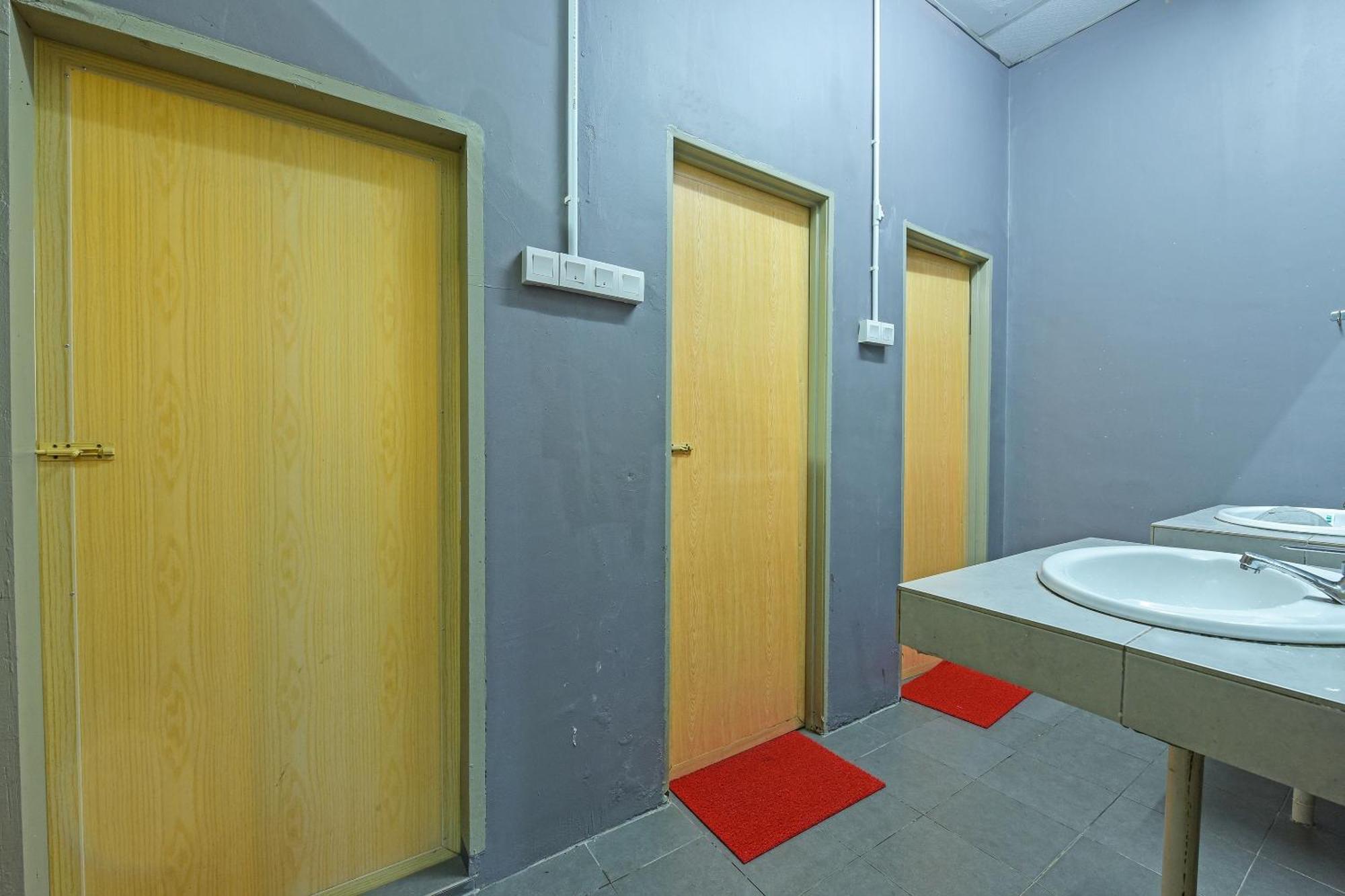 Spot On 90449 Bed Station Guest House Dormitory Cao nguyên Cameron Ngoại thất bức ảnh